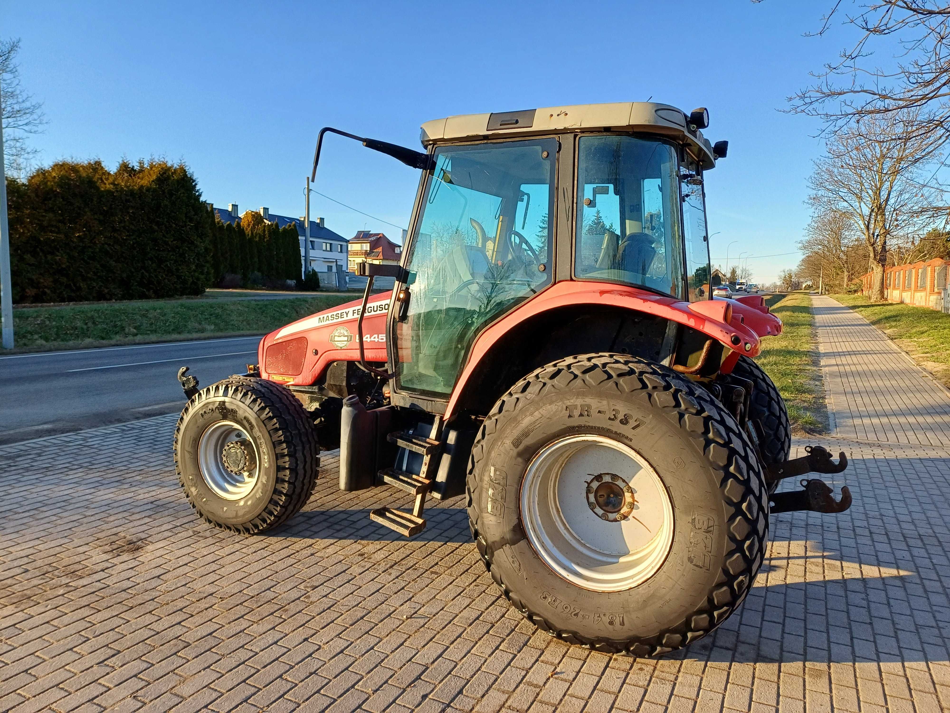 Ciągnik Massey Ferguson 5445. 2005 rok . 5700 h. Gotowy do pracy