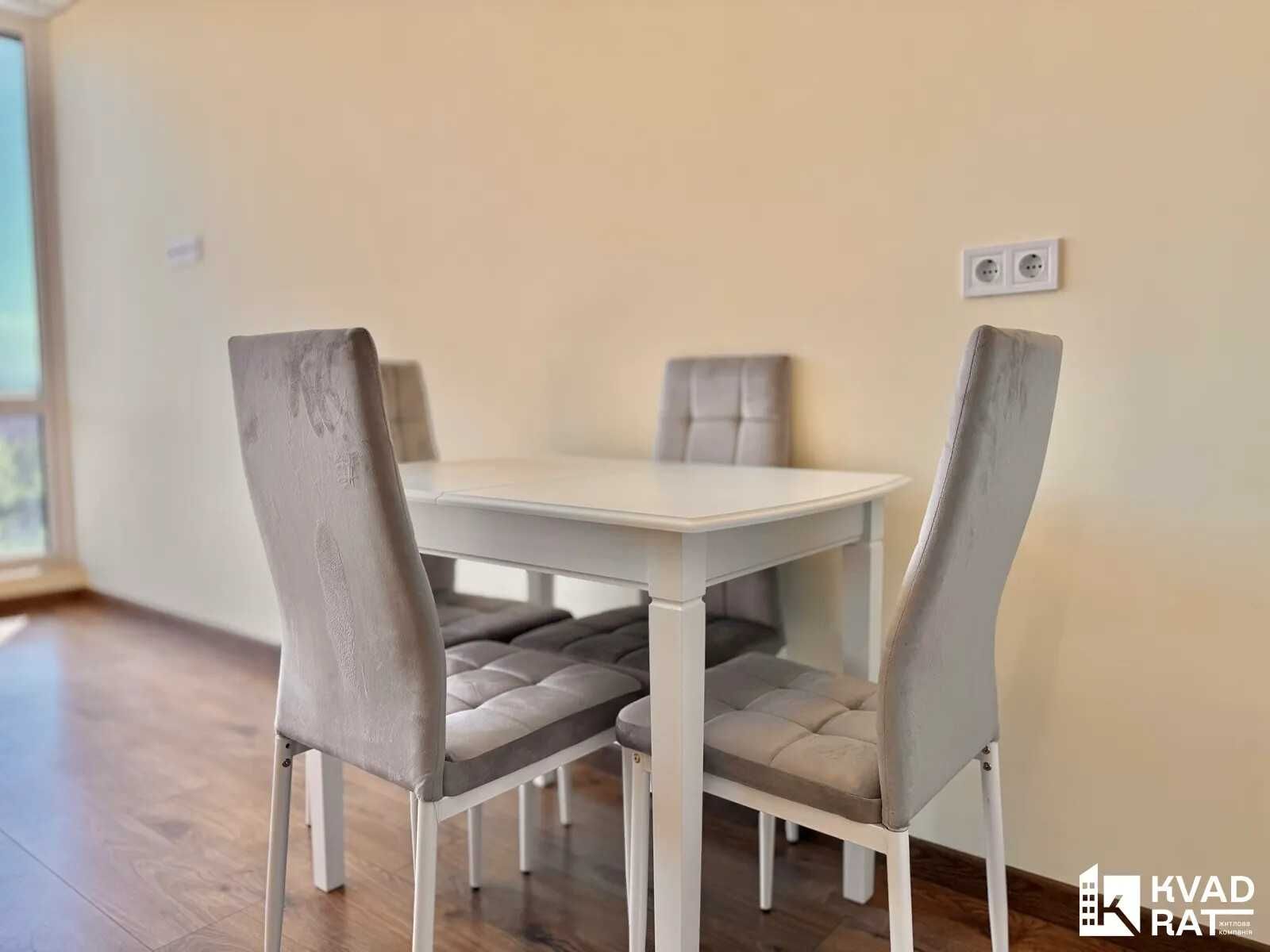 Продаж 1 кімнатної квартири з ремонтом на Manhattan up