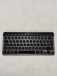 Logitech Bluetooth®  Teclado iluminado K810