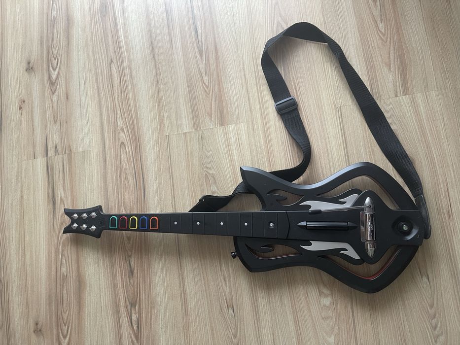 Gitara do Guitar Hero na Xboxa