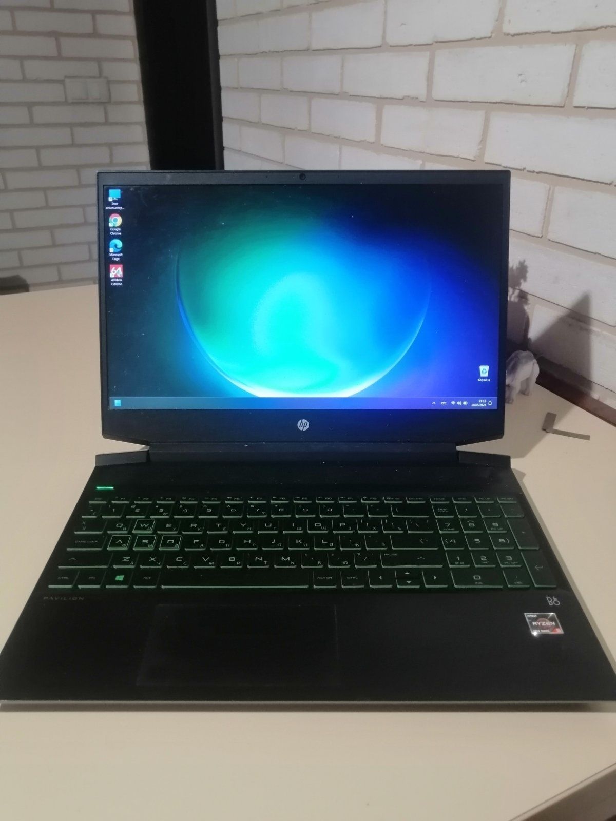 HP Pavilion Gaming Laptop 15-ec1031