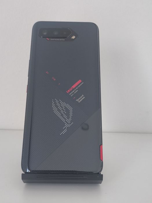 Asus rog Phone 5 com 12Gb / 256Gb