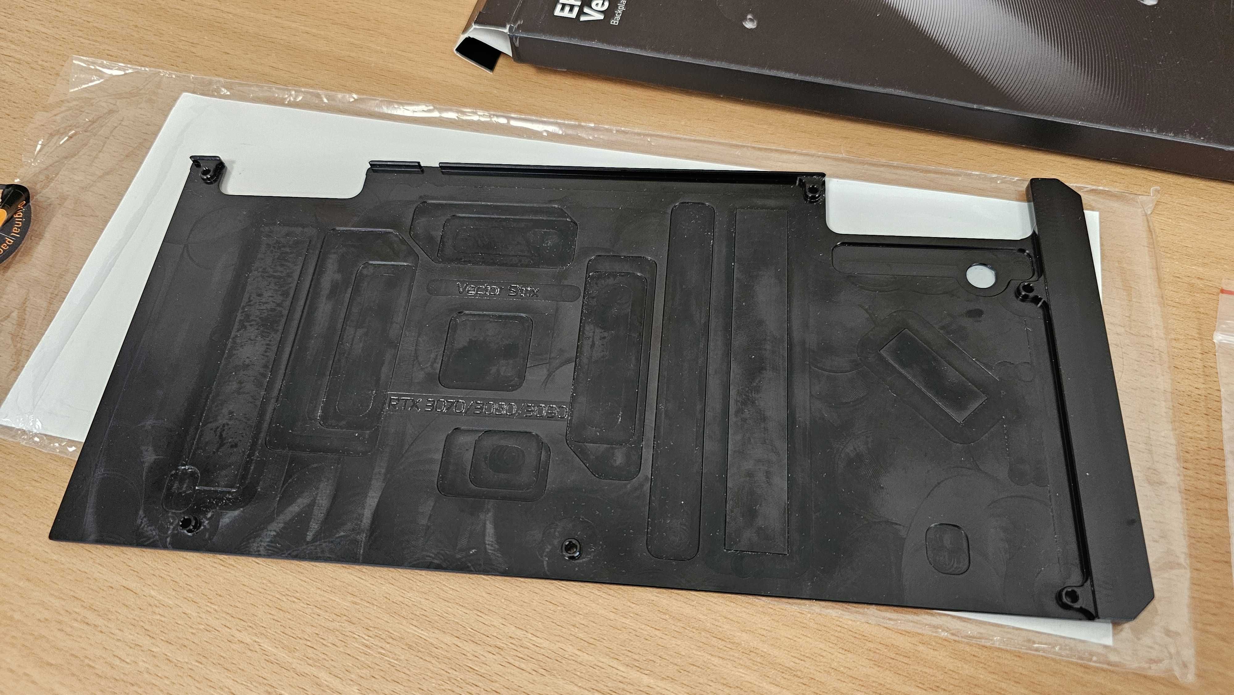 Backplate EK-Quantum Vector Strix RTX 3070/3080/3090 – Czarny