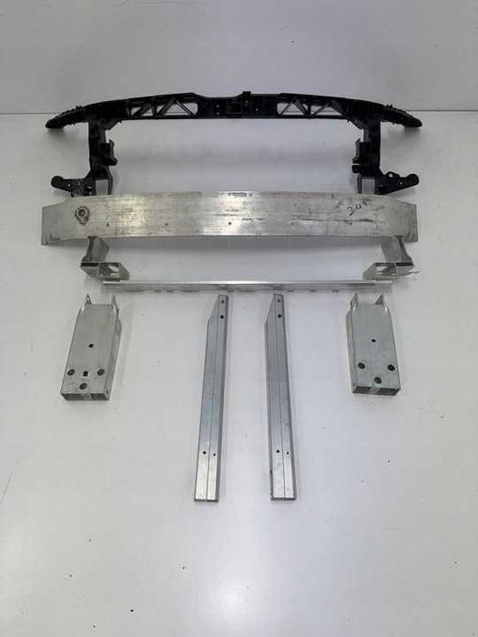 MERCEDES GLA W247 Передня панель, телевізор