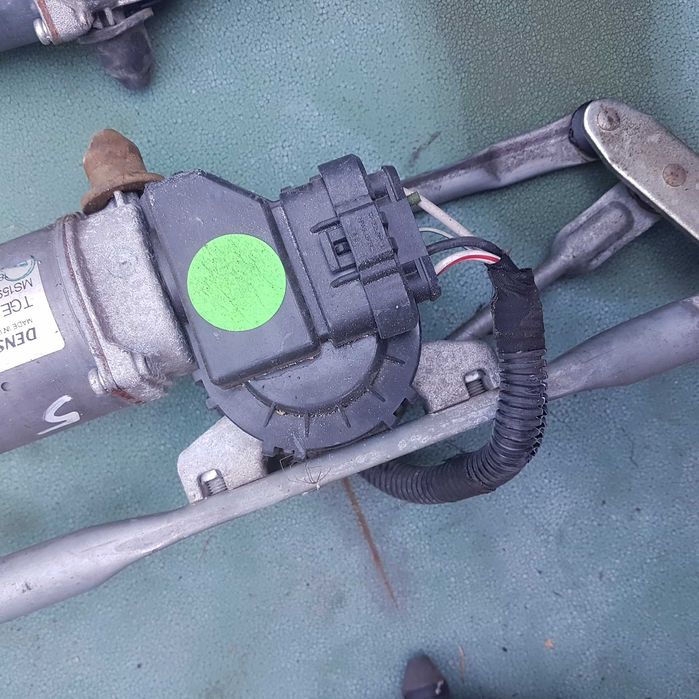 silniczek mechanizm ramiona cięgna wycieraczek przód fiat 500 jak nowe