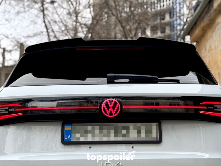 Спойлер багажника накладка лип сабля Volkswagen ID.4 стиль M4 (чорний)