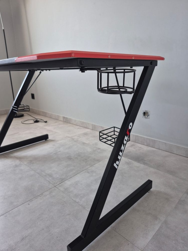 Sprzedam biurko gemingowe Huzaro 120 cm