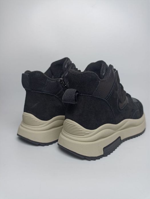 Кросівки черевики жіночі зимові р.36-40