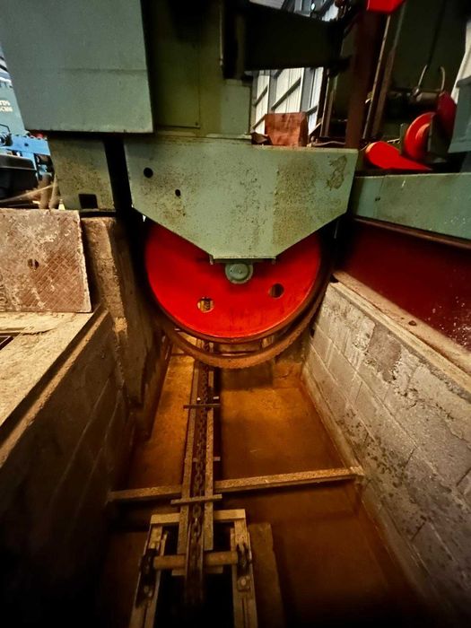 Máquinas para Serração (Descascadeira , Cahrriot , PT400 kva)