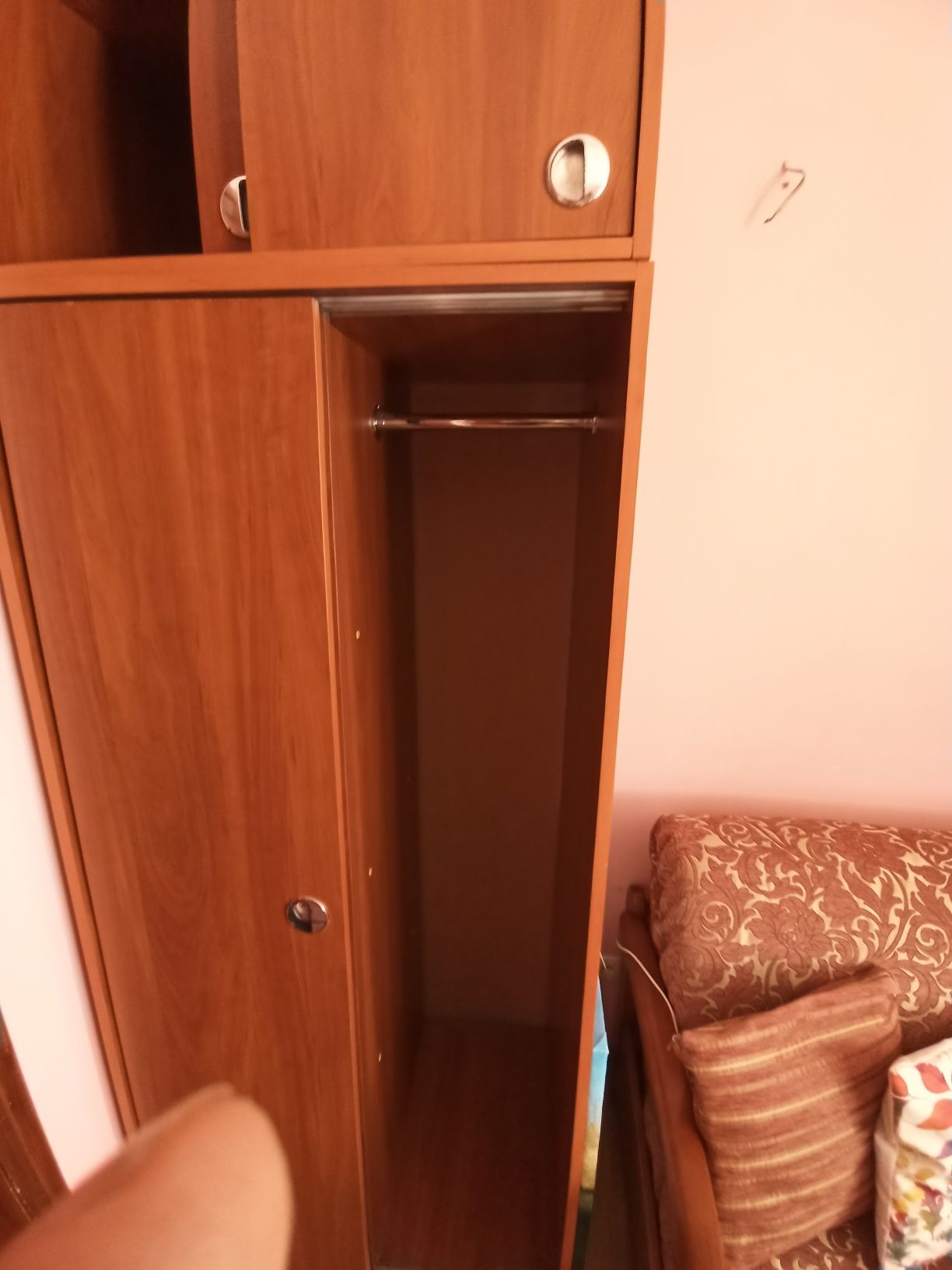Продам шкаф в детскую комнату