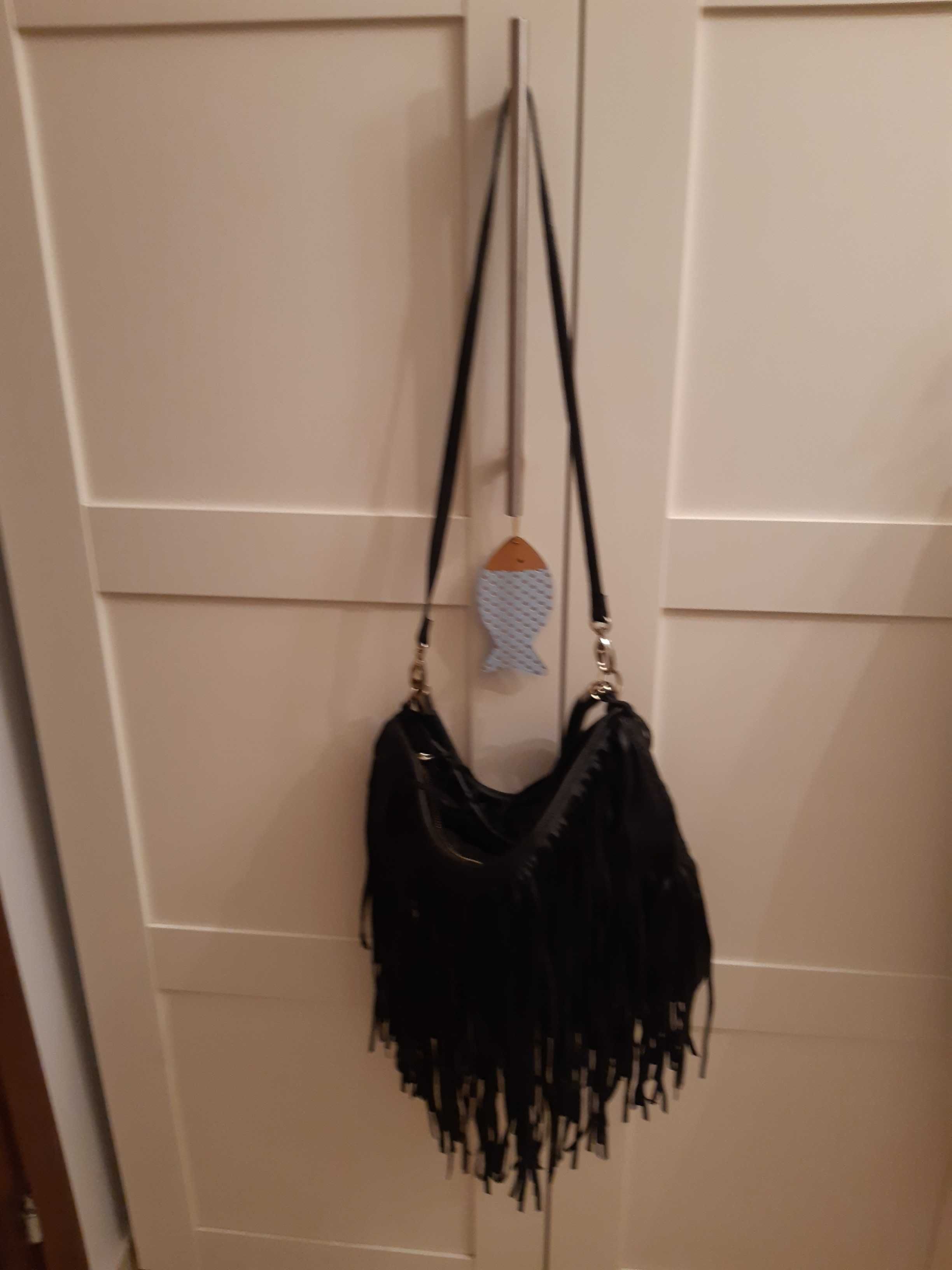 H&M, torba z frędzlami