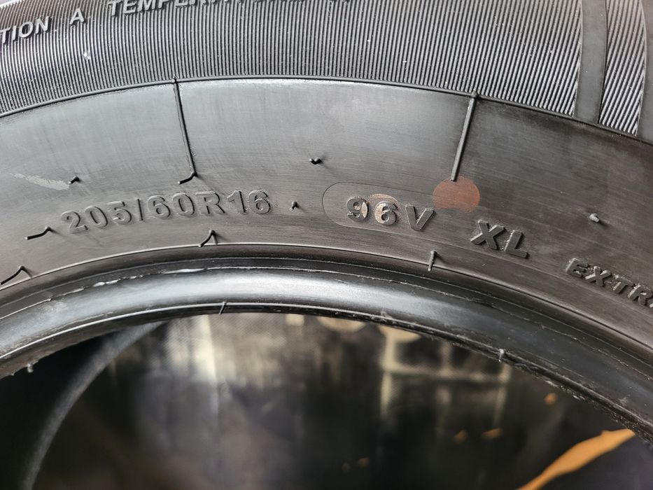 Opony letnie 205/60/16 Giti 24rok 6mm