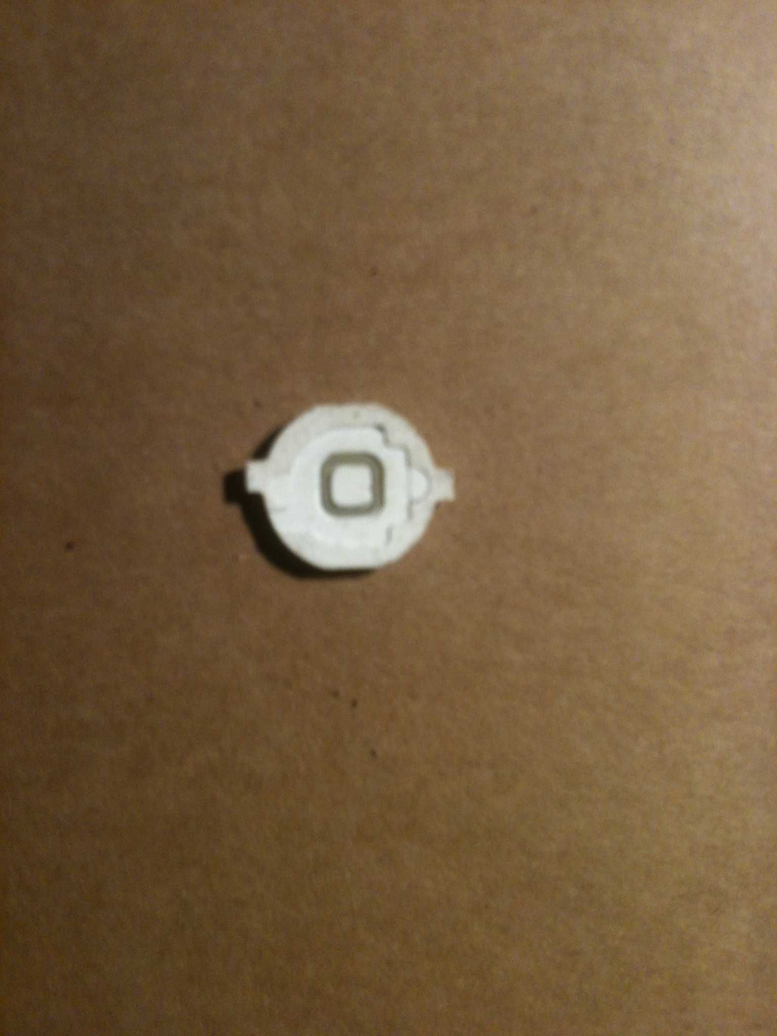 IPhone  4 / $  S  przycisk
