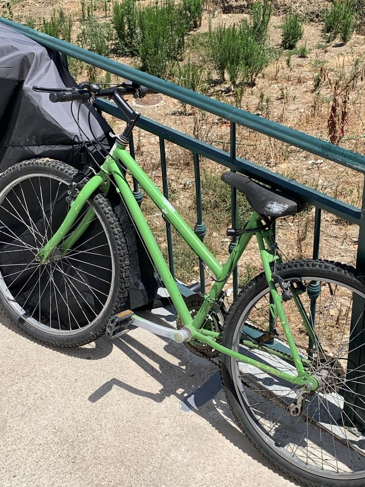 Bicicleta - Com alguns Detalhes