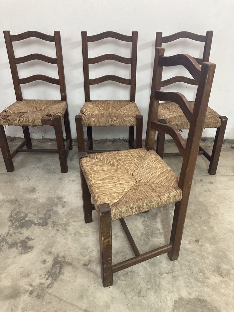 Mesa estilo Holandês e Cadeiras em castanho maciço