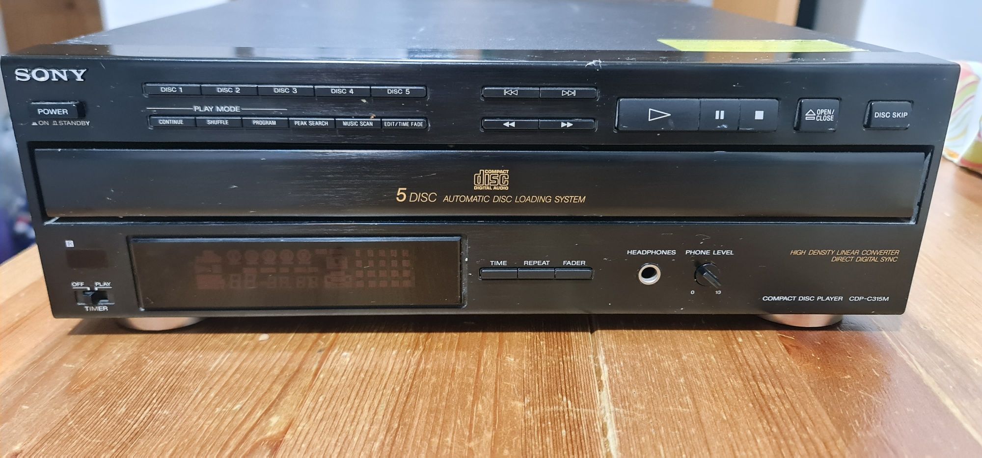 Compact Disc Player