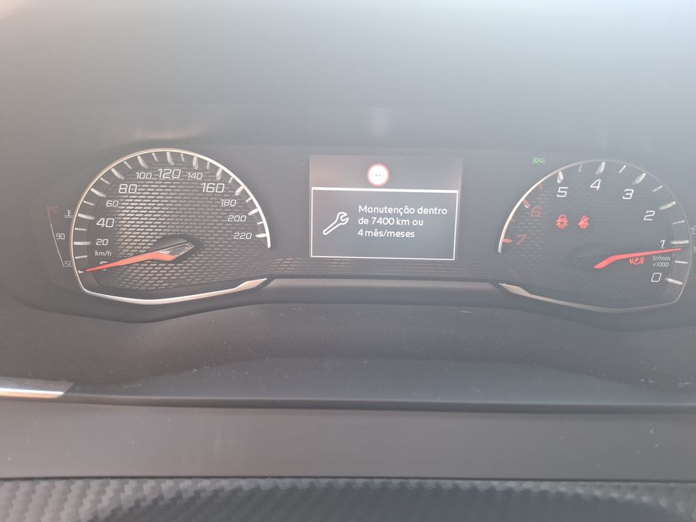 Peugeot 2008 1.2 PureTech Active NACIONAL.