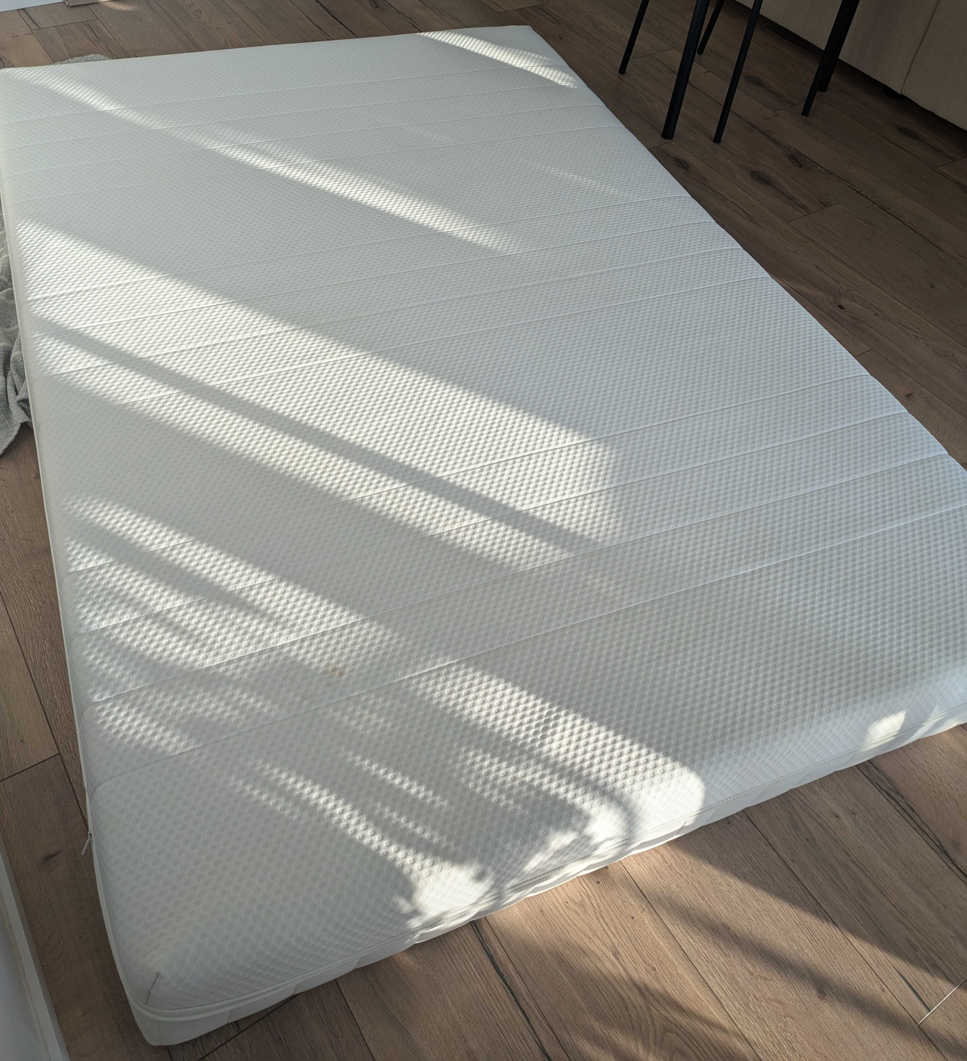 Cama NEIDEN, colchão ÅKREHAMN, 140x200 cm