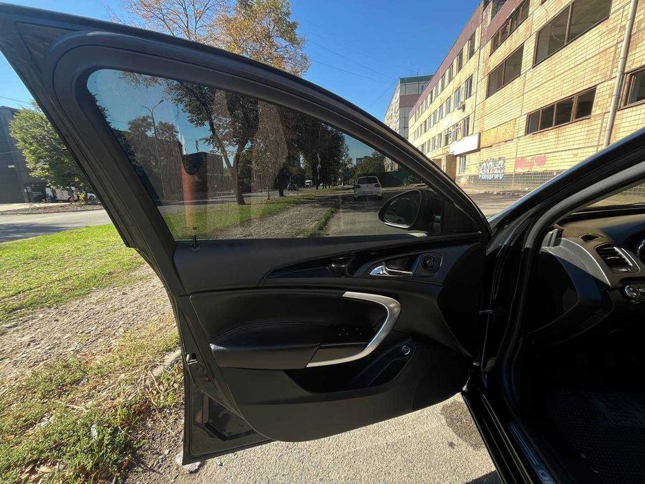 Продаю Opel Insignia 2011