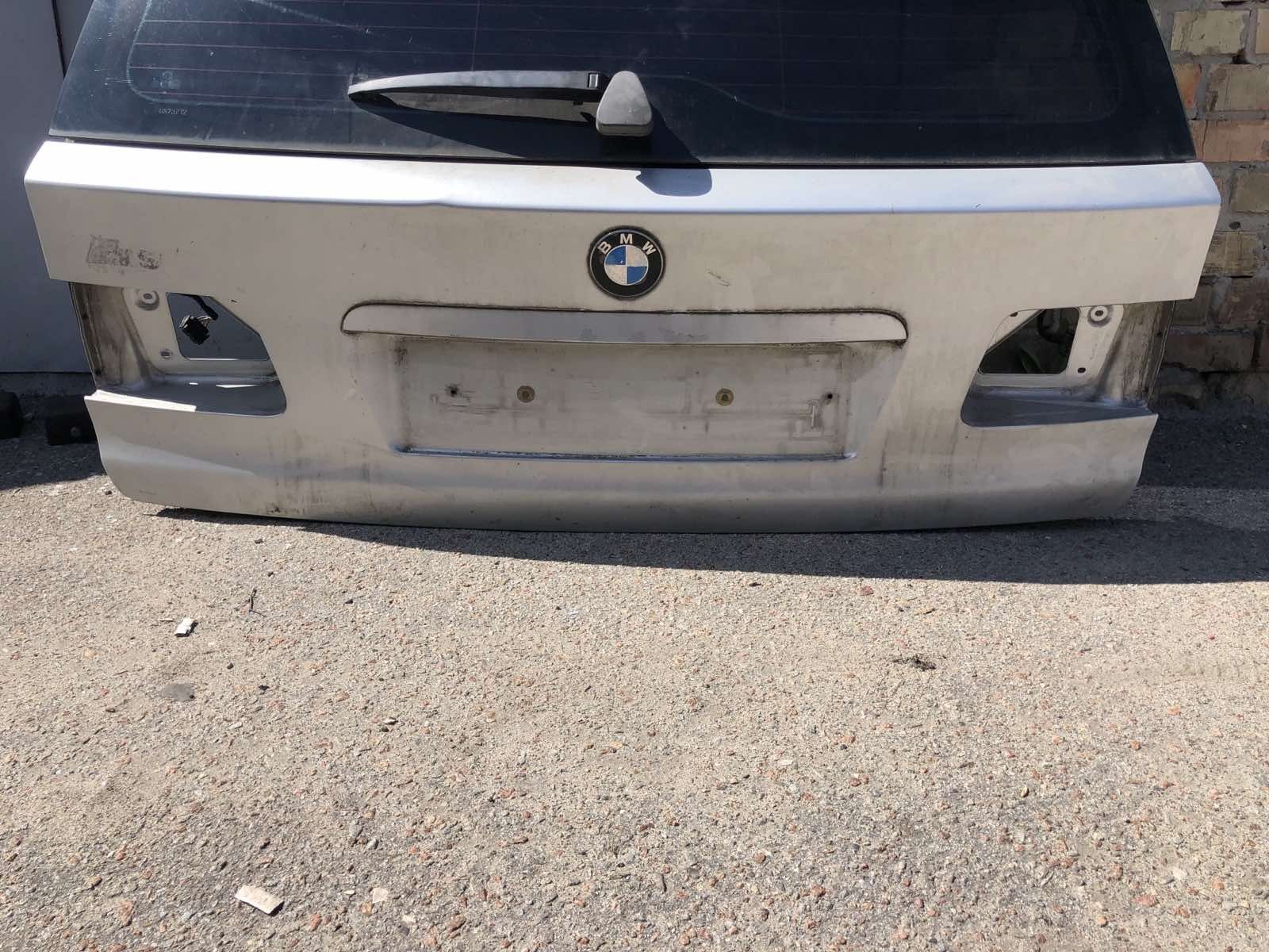 BMW E39  Кришка багажніка