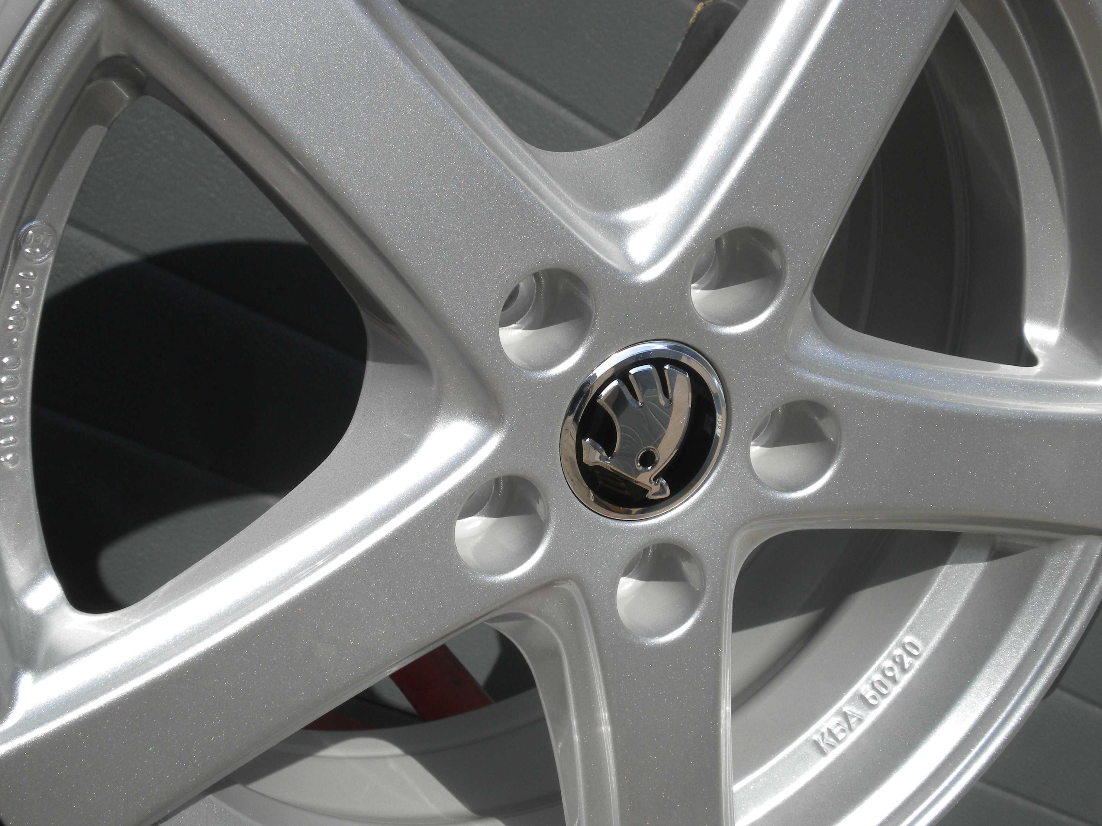 Felgi aluminiowe Alutec 16 5x112 Skoda Octavia II III IV