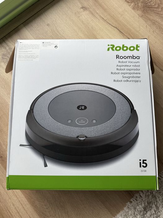 Vendo Roomba i5 Robot na caixa com muito pouco uso