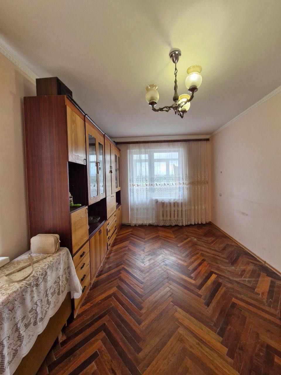 2 кімн. квартира автономне опалення , р-н ЗОШ номер 6