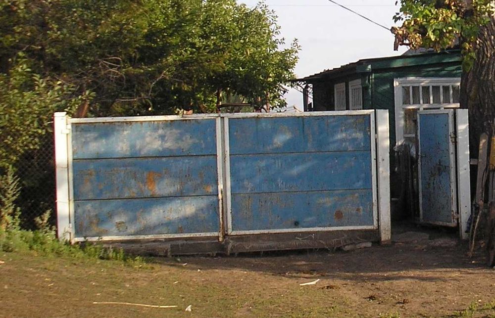 Ворота распашные заводского изготовления времен СССР