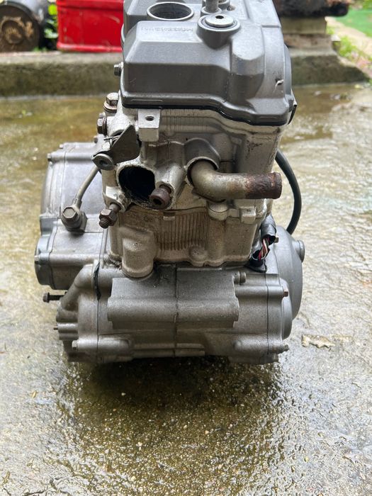 Motor yamaha yzf250
