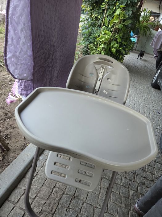 Cadeira de papa de  bebe
