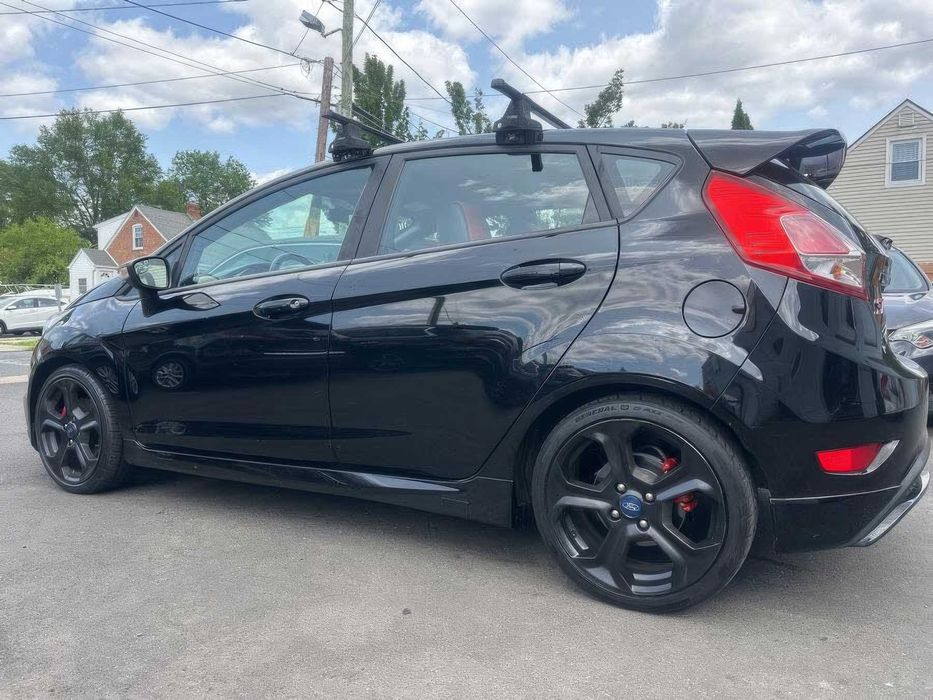 Ford Fiesta ST      2019