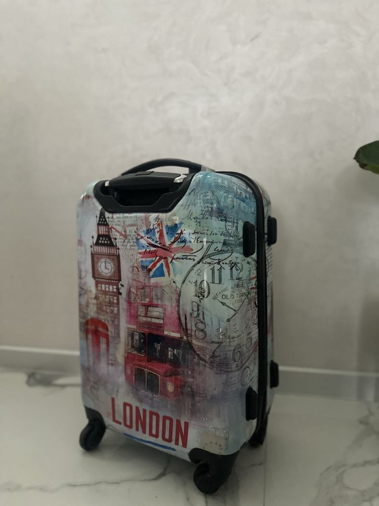 Валіза London 49x35x23 см
