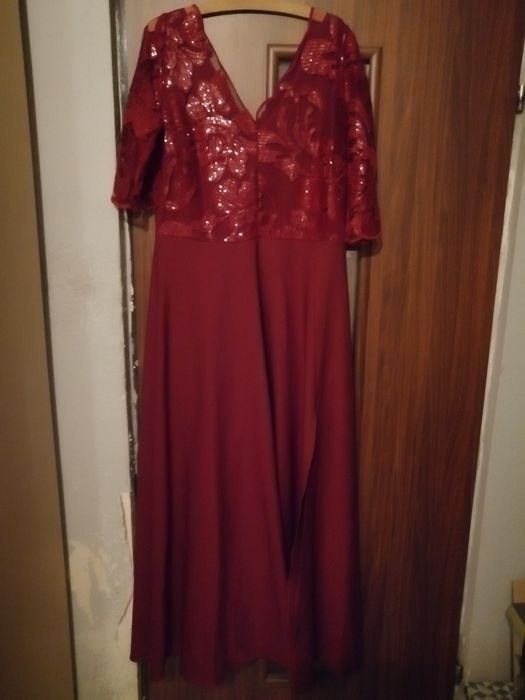Sukienka balowa. Roz, 50