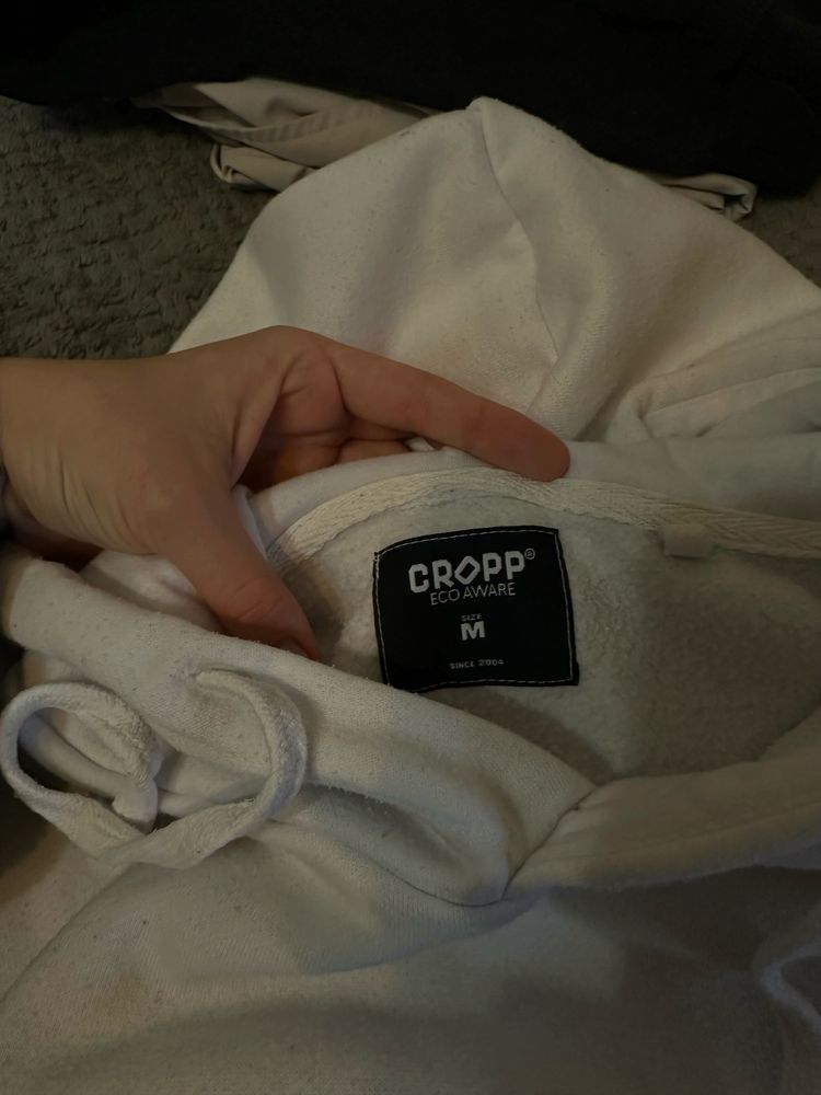 Продам біле худі CROPP