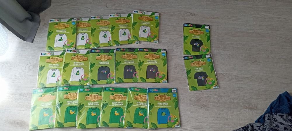 Koszulki z dinozaurem 134 . 5 zł 1 sztuka