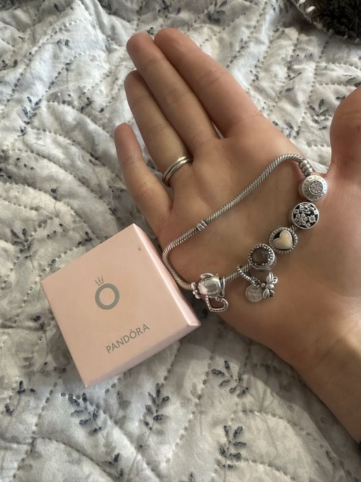 Браслет фірми Pandora