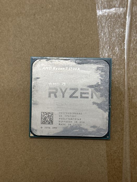Процессор AMD Ryzen 7 1700X (8 ядер, 16 потоков)