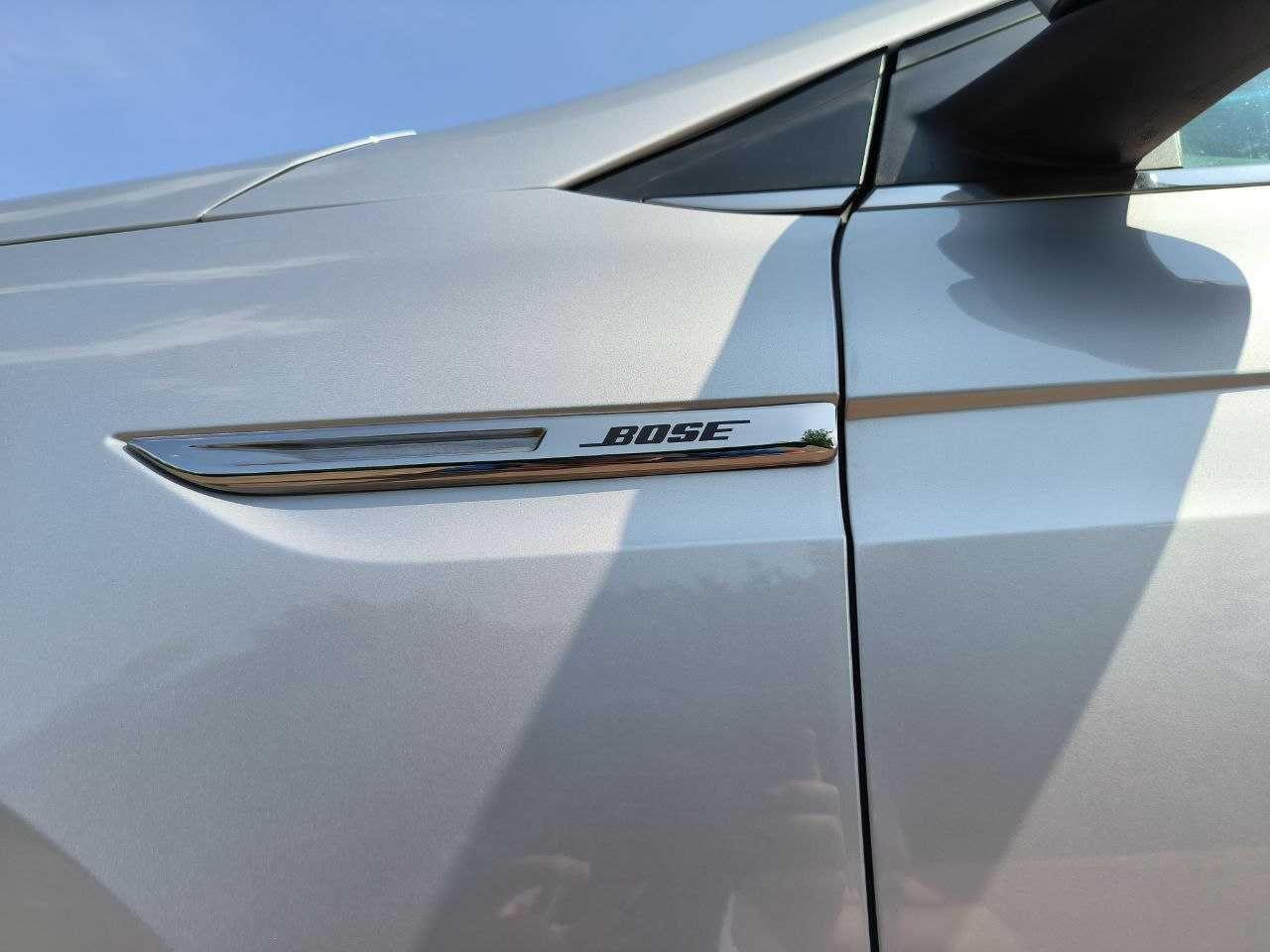 Renault Megane BOSE