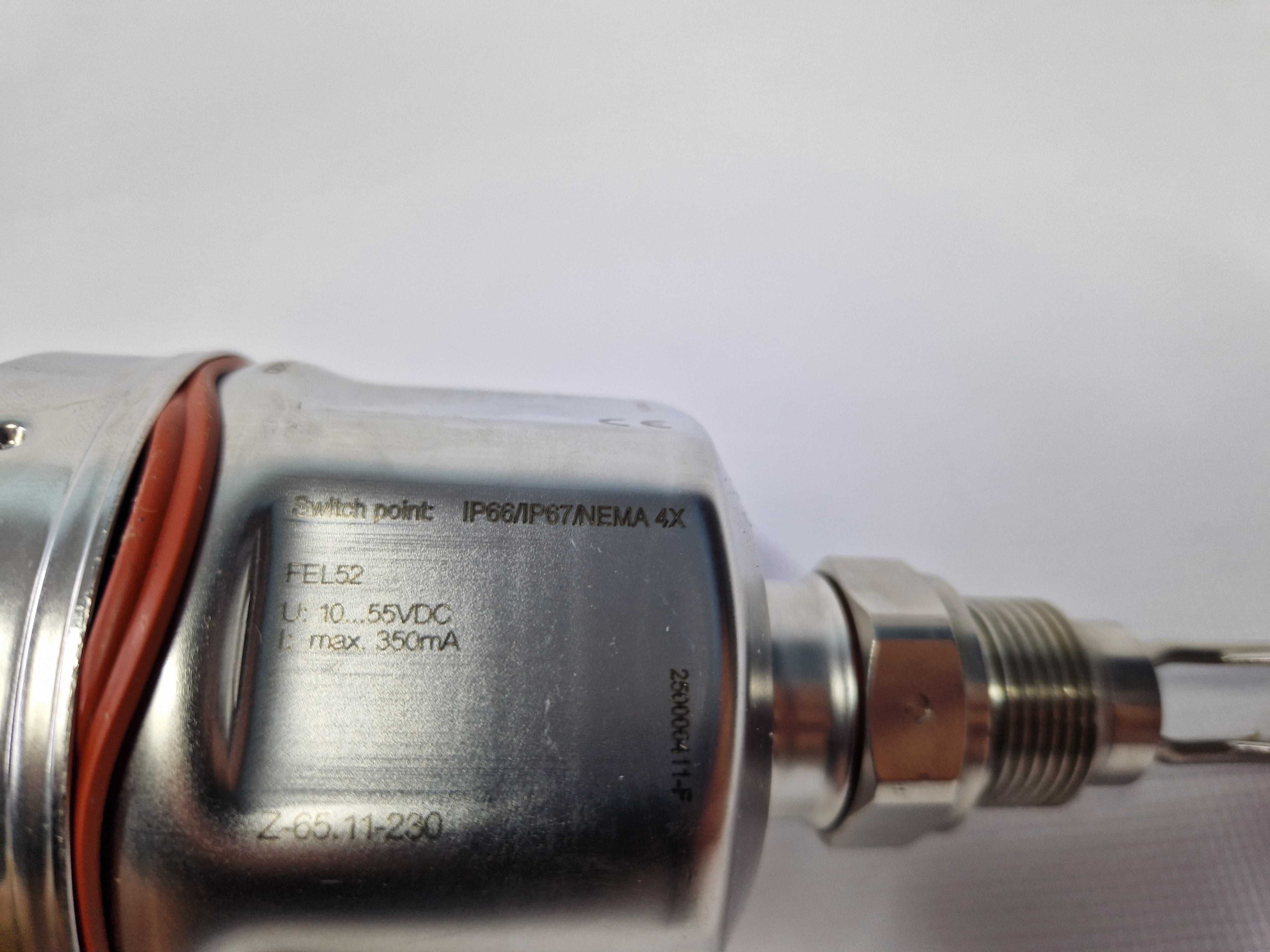 Вібраційний датчик граничного рівня Endress+Hauser Liquiphant M FTL50H