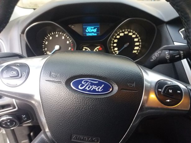 Ford Focus 3 2013г двига 6500$тель 1,0 механика.