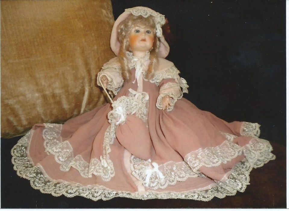 Boneca de Porcelana Com Sombrinha  Peça Exclusiva/Linda oferta