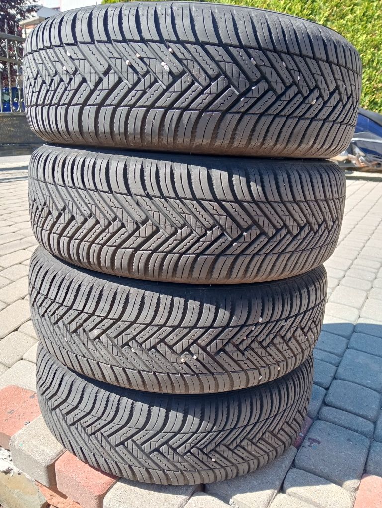 4 opony wielosezonowe 185/60r15 2023r super stan hankook