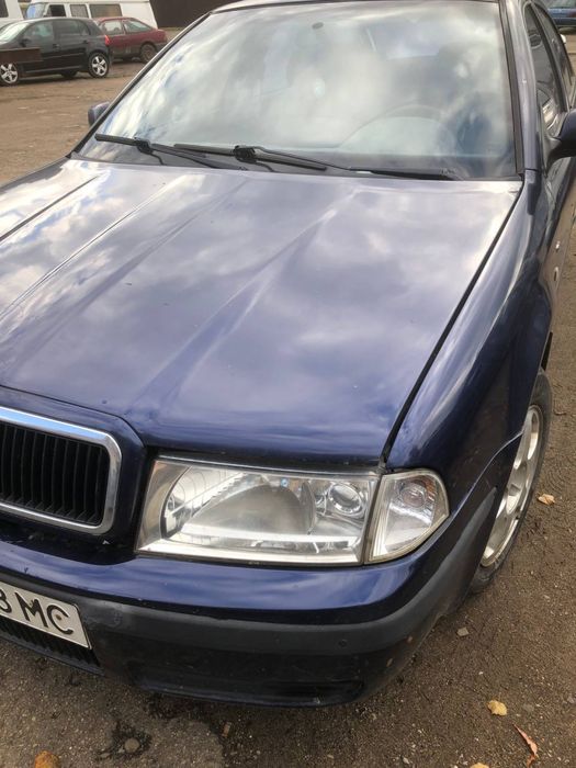 Skoda Octavia Tour 2002 1.6 газ бензин