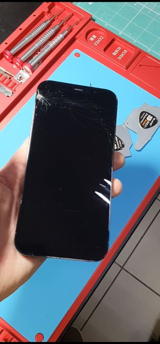 Serwis naprawa telefonów Kraków - oryginalne części, szybkie terminy