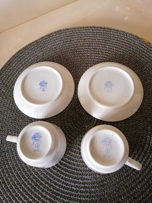 Чайная и кофейные пары ,чашки, селедочница винтажные фарфор