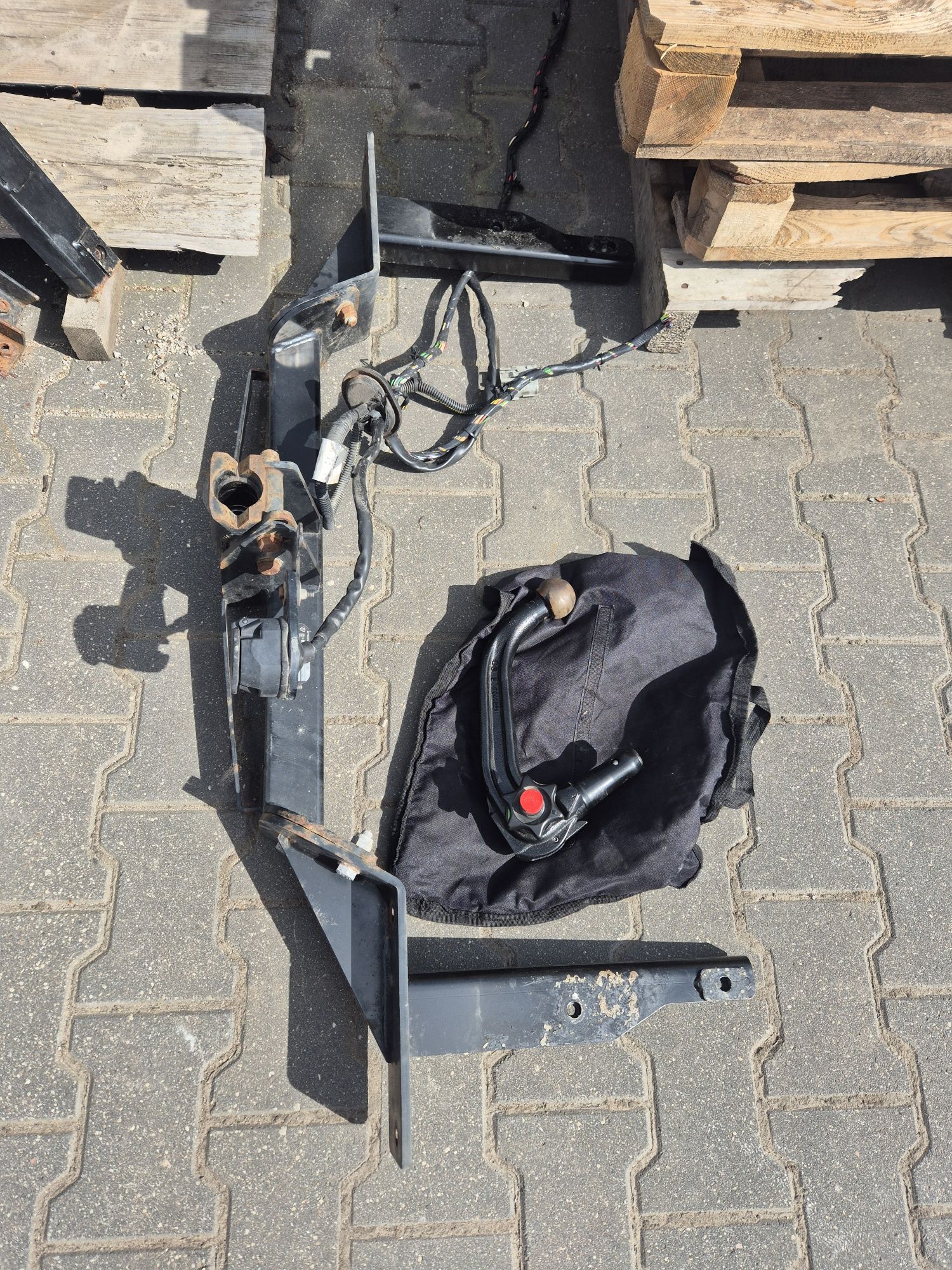 Opel insignia a hak holowniczy