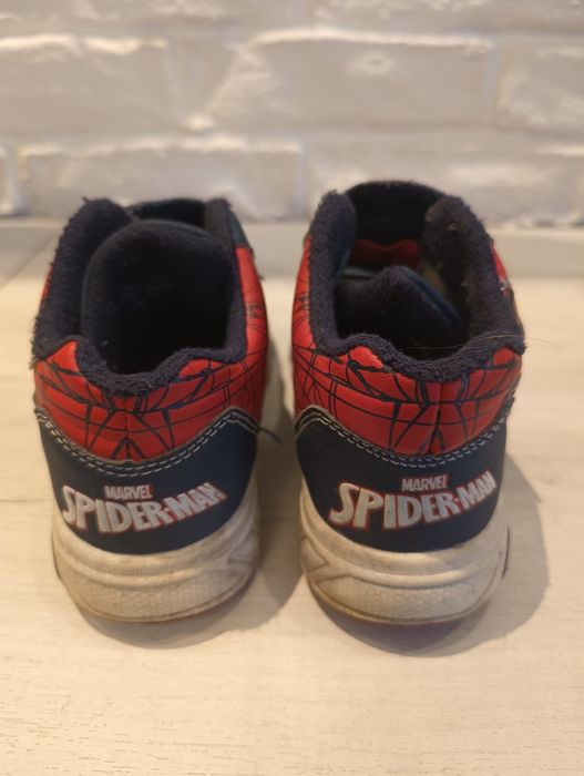 Buty świecące do kostki Spider-Man rozmiar 28