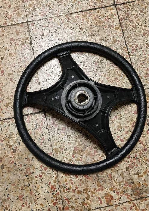 Volante para consola embarcação