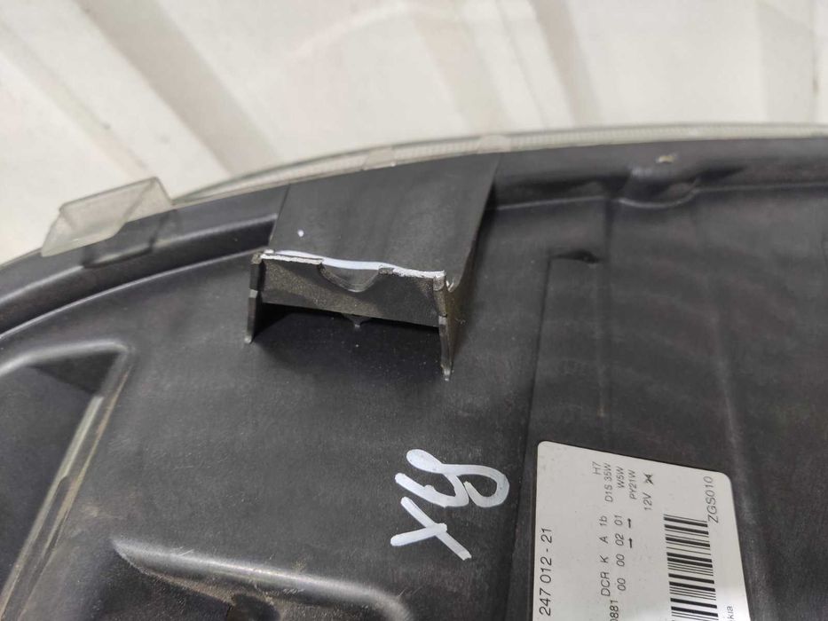 Фара ліва  Sprinter 906 A9068200961 (дефект)