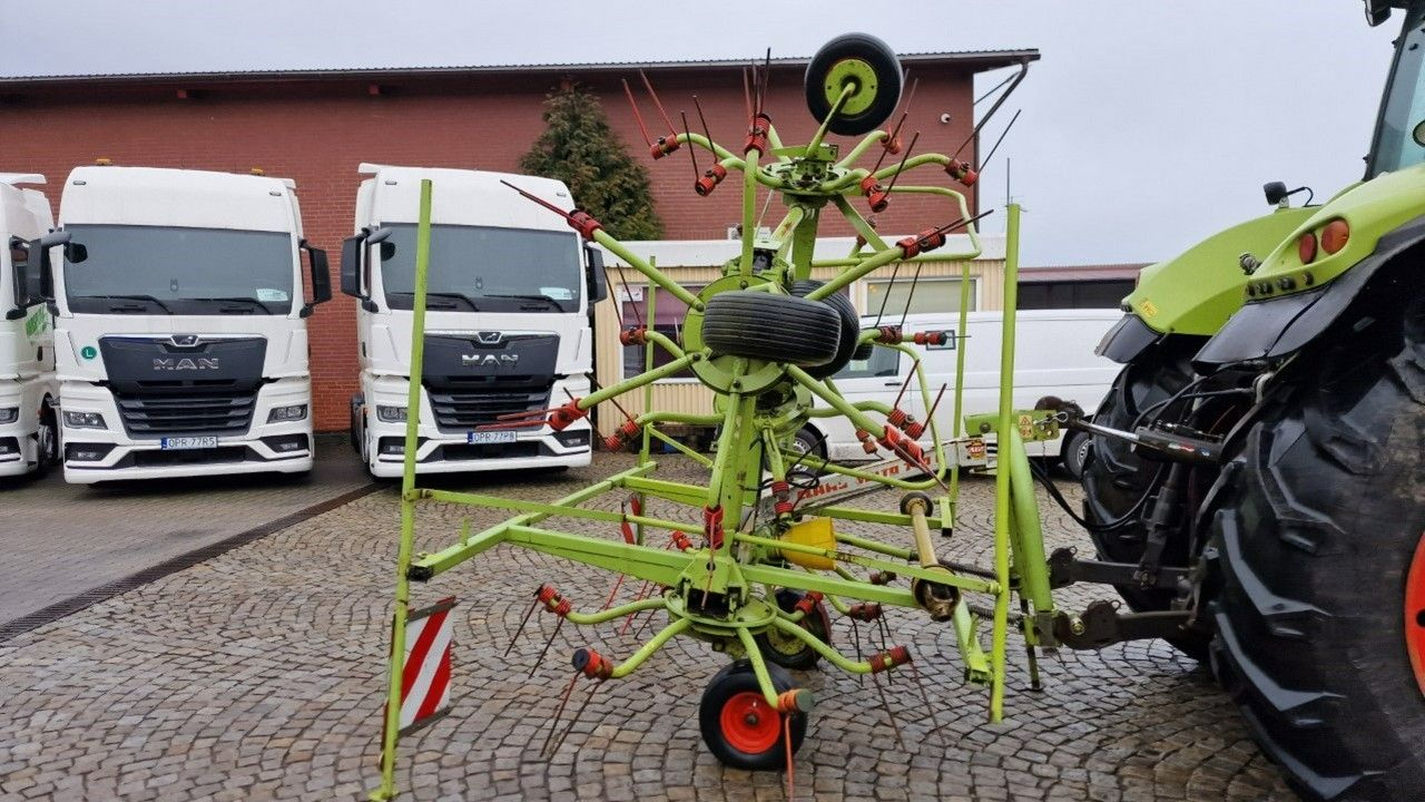 Claas Przetrząsarka CLAAS VOLTO 740H 6 - cio gwiazdowa